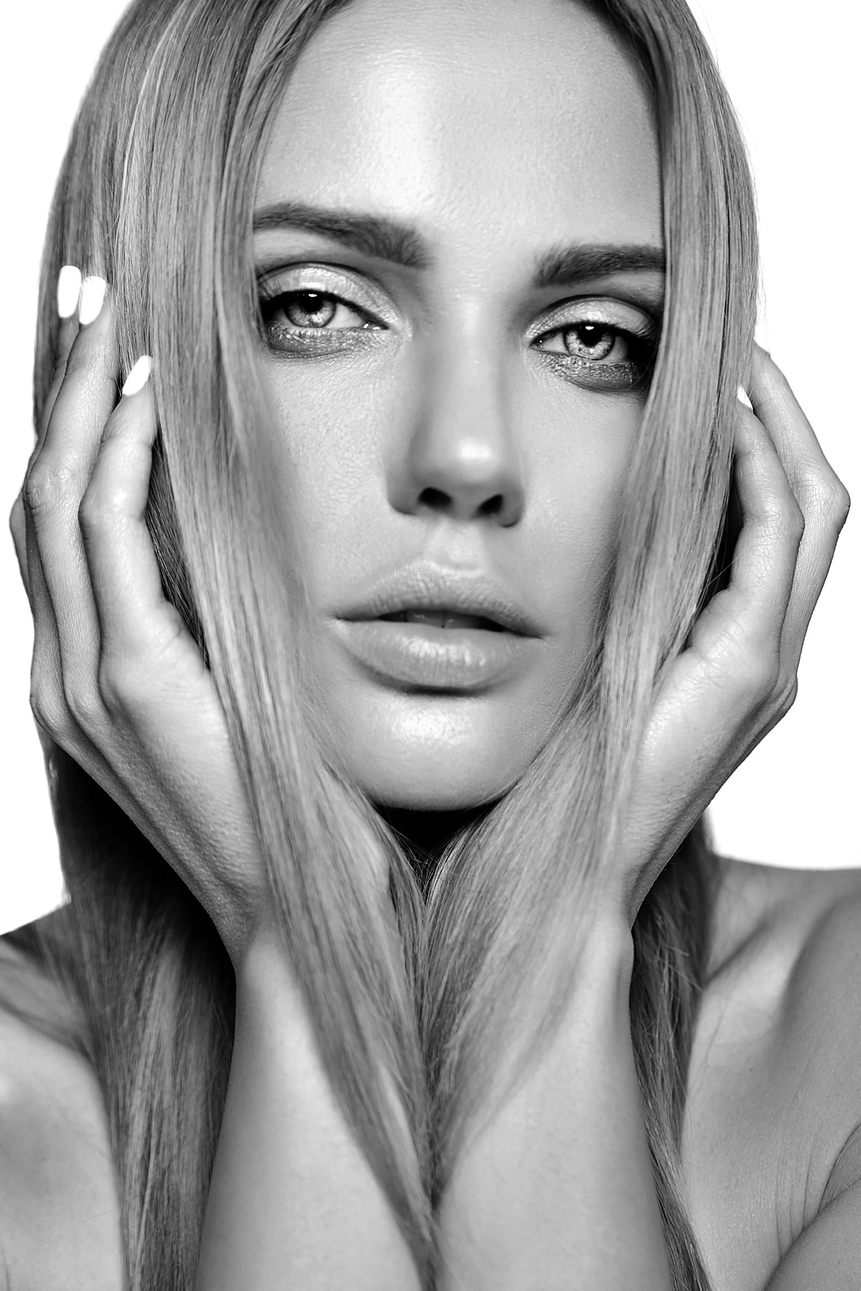 Rejuvenare faciala non chirurgicala cu Morpheus8 2